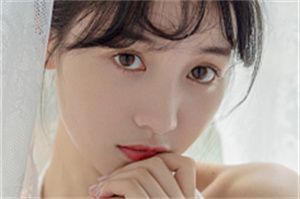 The story of strolling along the Huangpu River at night